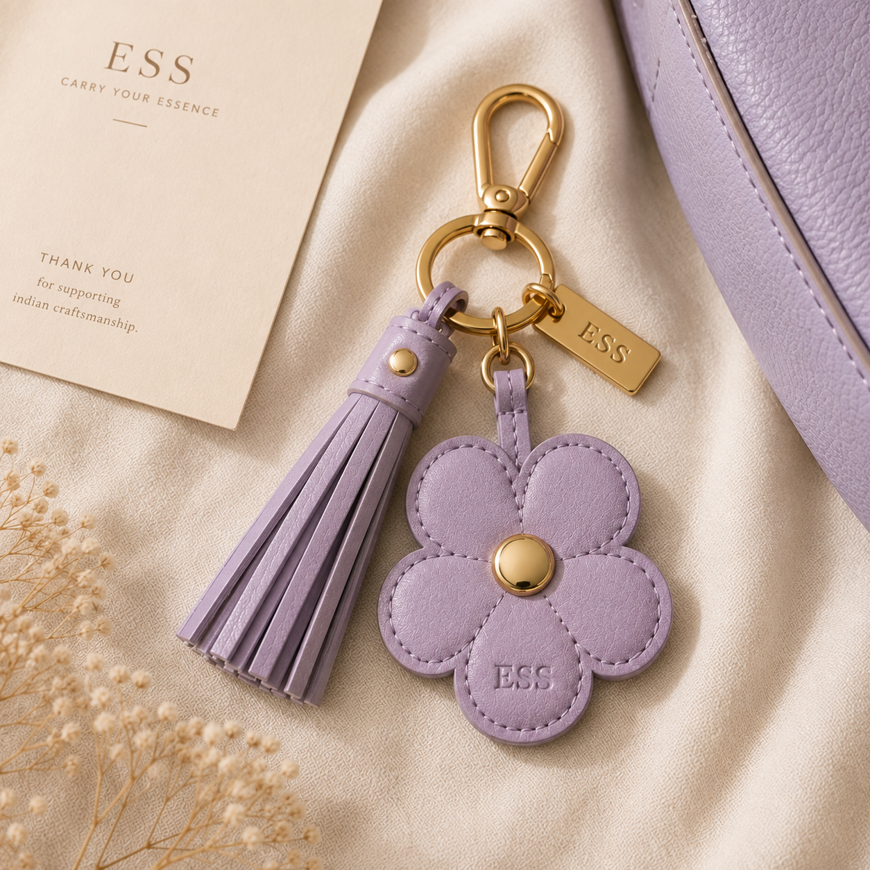 the-signature-leather-bag-charm